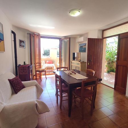 Casa Goletta Soggiorno Per 4 A 2 Minuti Dalla Spiaggia Iunq0334 Cala Gonone Buitenkant foto